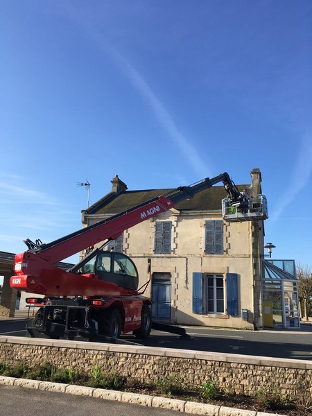 Travaux de rénovation d'une maison individuelle par Roland Gorge, Maçon à Angles, Grues et La Tranche Sur Mer - couvreur Saint Benoist Sur Mer, couvreur Saint Denis du Payré