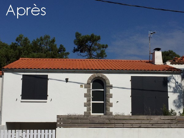 Photo d'une maison après couverture en tuiles faite par Roland Gorge, Maçon à Angles, Grues et La Tranche Sur Mer - couvreur Saint Benoit Sur Mer, couvreur Saint Denis du Payré